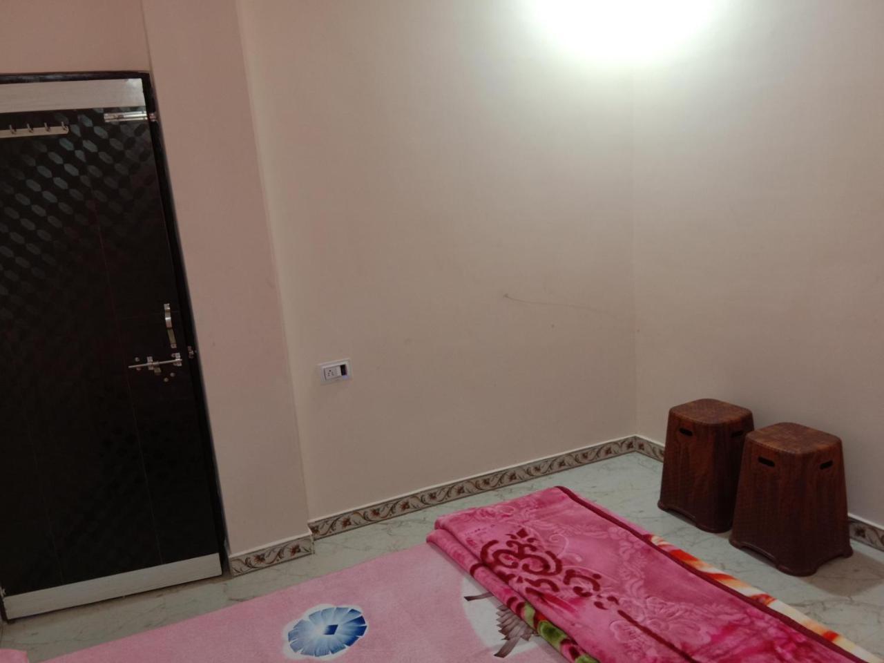 Shanti Guest House Ujjain Exterior photo